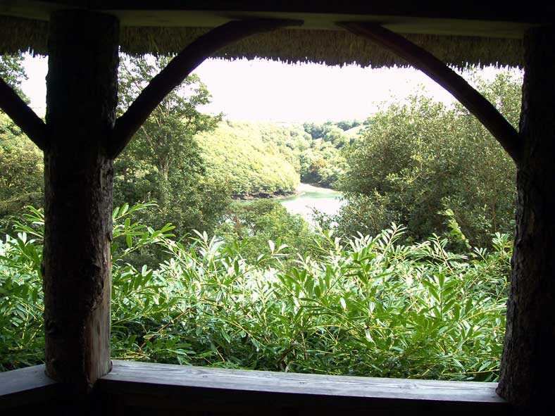 Blick von Trelisik Gardens auf die Carrick Roads Mündung