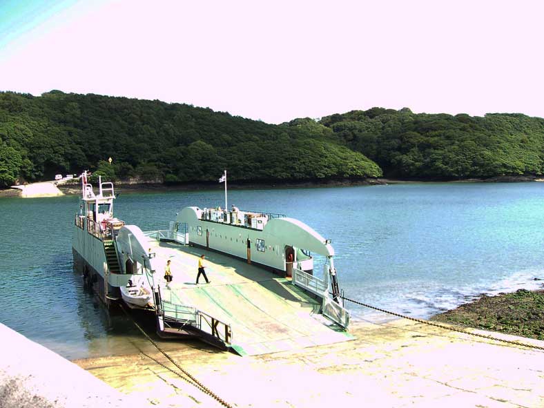 King Harry Ferry über die Carrick Roads (Fal Mündung)